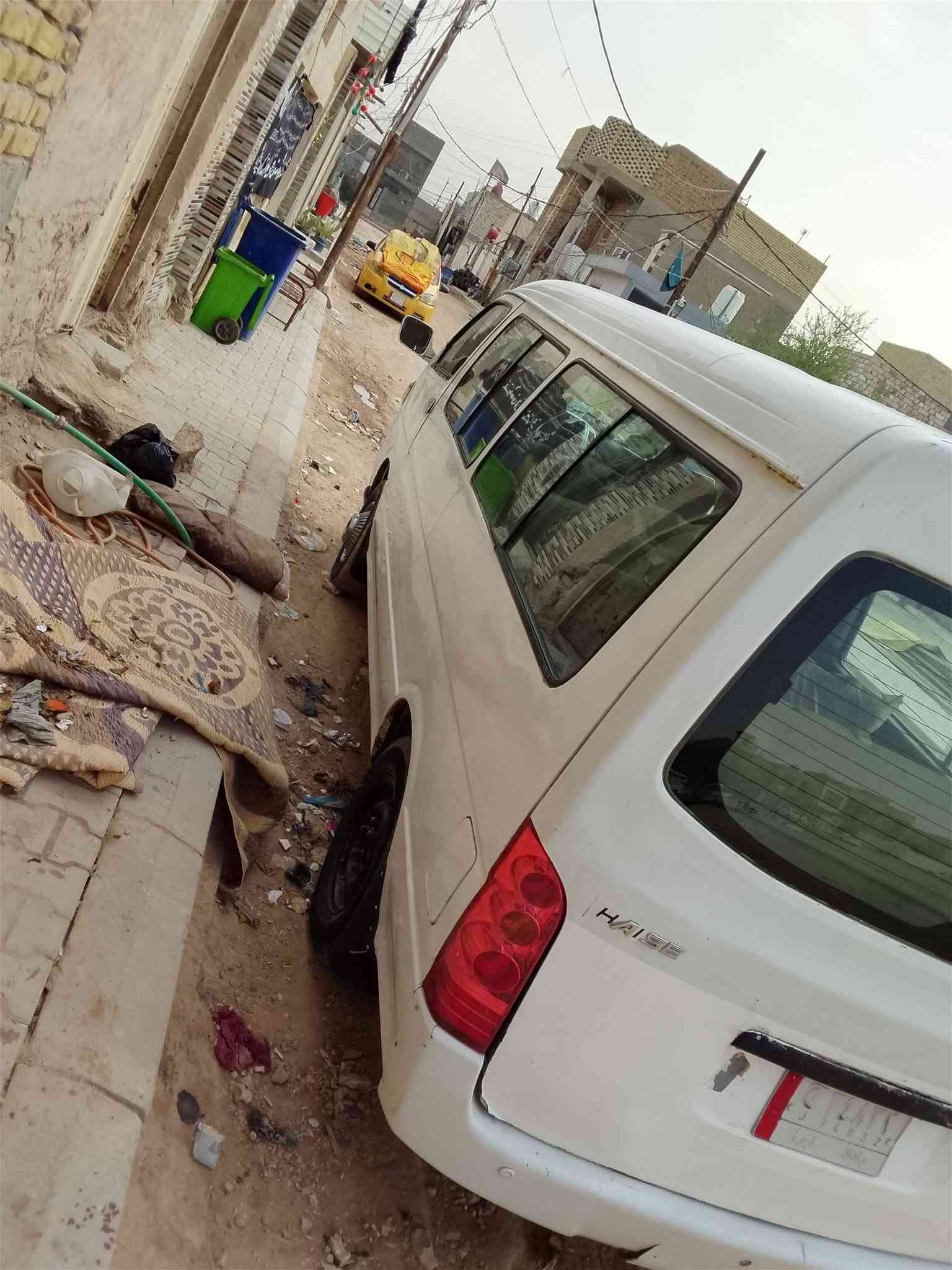 سلام عليكم سيارة جنبي مديل14 موصليه للبيع مكينه كير اكسن حداديه نضيفات دواخلها حلو مكان نجف سعر 32بيها مجال رقم ***********
