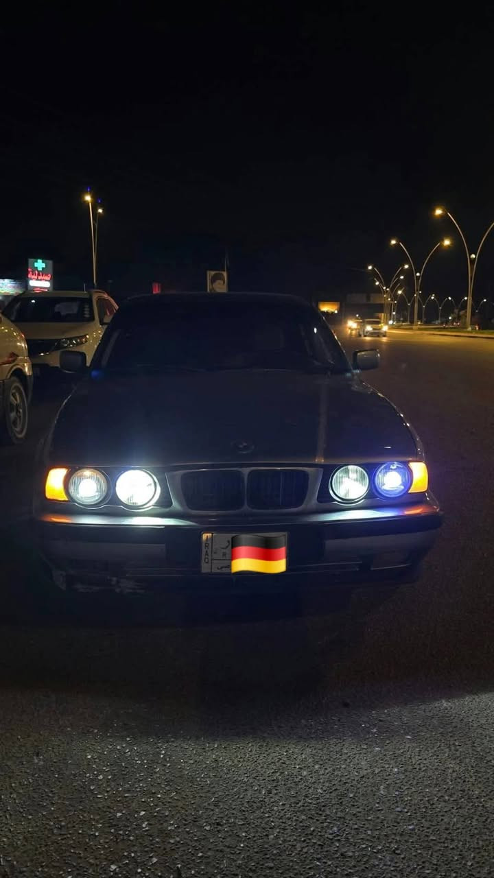 بي ام ٥٢٥i • ١٩٩٠ • رقم بغداد