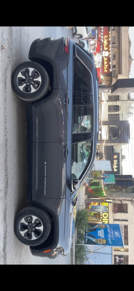 ‏4XE 2023 وارد امريكي

‏2.0L Turbo

‏‎حجم المكينه : 2000  تيربو + هايبرد + بلك ان 

‎المسافة المقطوعة : 43 كيلو

🔴كير و محرك كفالة 

🔴 حادث بنيد وجاملغ بنيد مبدل اصلي وجاملغ مصبوغ يعني بل سونار تقرا قطعه وحدة

1. رقم بغداد تحويل مباشر 

2. بصمة تشغيل  

3. بانوراما طكتين 

4. شاشة كبيرة 

5. تشغيل عن بعد و نظام ترحيب عند الاقتراب 

6. كشنات جلد 

7. كشنات كهرباء و تدفئة بالكشنات و الستيرن

8. كرسي السايق وضعيات و ميموري 

9. الصندوق كهرباء 

10. رادار 

11. خمس وضعيات قيادة 

12. كير ماوس 

13. لايتات لد و بك لايد لد 

14. و بعد مواصفات الجيب

15.نظام كلة عربي

16.اوتو ستوب

17.ترحيب ذكي

18.تخم تايرات جديد

سعر 270وبيهه مجال

مكاني بغداد

علق ادخلك خاص
***********
