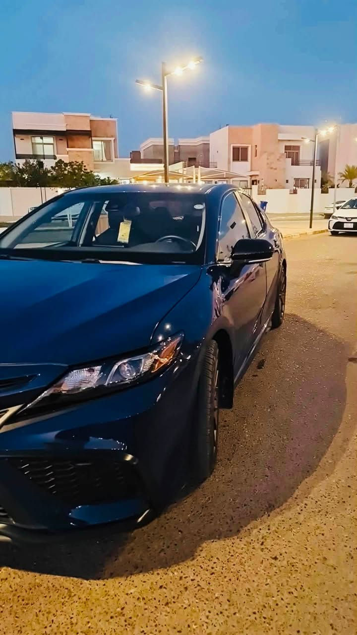 السلام عليكم
للبيع
               2023 TOYOTA CAMRY, SE NIGHTSHADE                              
‏   EDITION
كامري  2023 se امريكي بلاك 
رقم الشاصي 4T1T11AK9PU122984
رقم اربيل باسمي  
محرك 2500 4 سلندر
بصمتين وياها
كشن جلد 
شاشة كار بلاي 
سستم صوت
كروس سرعة
تحديد مسار 
شفتات ستيرن 
مودات قيادة 
قيادة ذاتية 
رادار 
كامرا خلفية
ويل مميز بلادي
وبعد موصفات الse معروفة
حادثها سطحي بدون دواخل 
 ايرباك ستيرن راجع سستم  
ماشية 33 mi
السعر 19000$
 
‏‭ ***********
