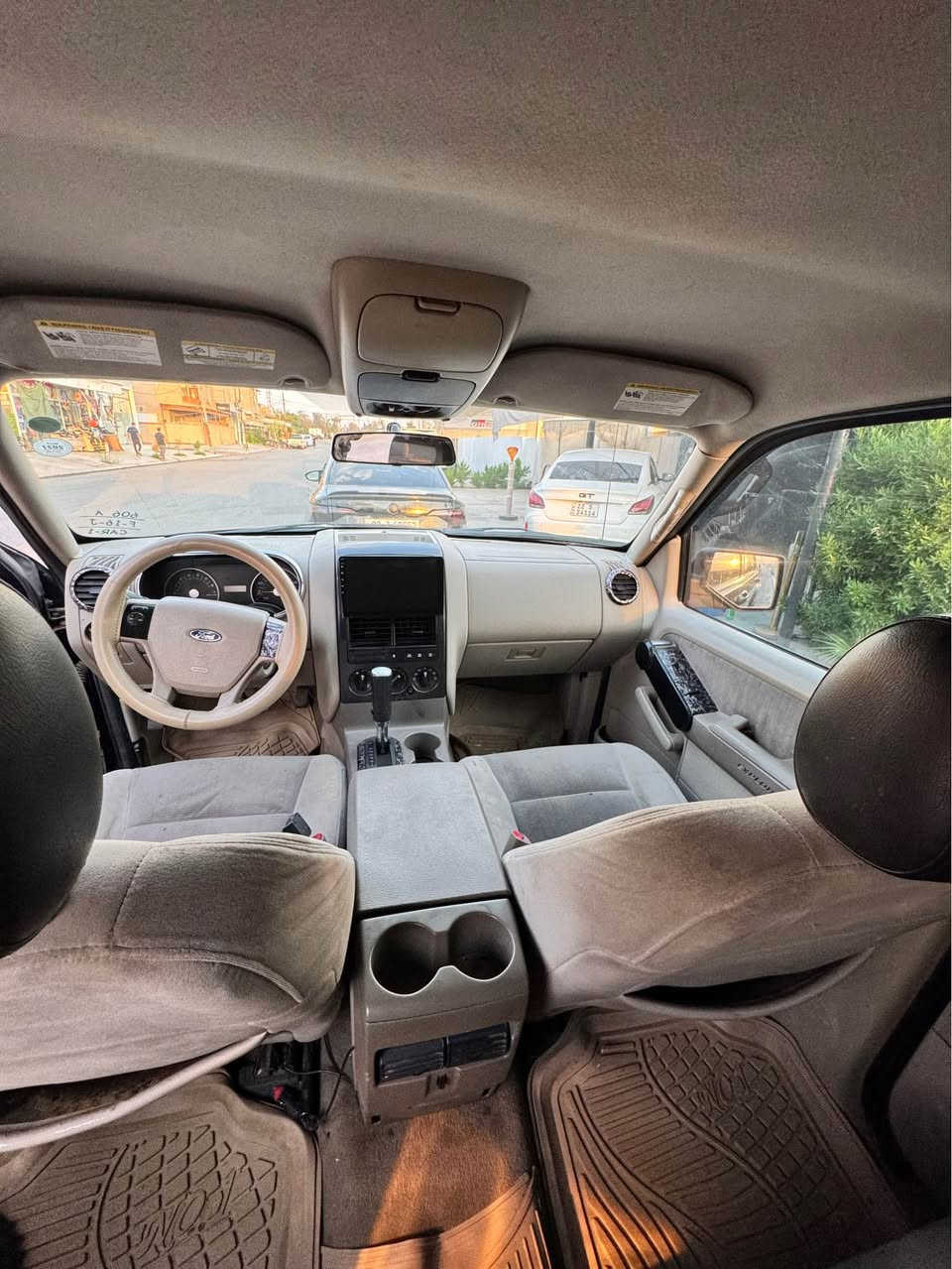 Ford explore2007 
فول مواسفات تەنها سلاید نیە
ناوزەرد
دەبل ئەکسل 
تبرید مەرکەزی
سێ رێز کوشین 7 نەفەری
یەک پارچەی هەیە بی داخلی بێ ئەرباگ
رەقەمی نوێیە و سەنەوی بە سەر چوە 
740 هەزار غه رامەی لەسەرە دوای معامەلە دەی گەرێنمەوە

فول موصفات ماعدا فتحه 
دبل اكسل
كشنات 3 مقعد 
تبرید مرکزي
بيه واحد قطع صبغ بدون داخل و بدون ايرباك
رقم جديد و سنويه منتهي 
عليه 740 الف غرامه 
*********** واتس ئاب أربيل, العراق
