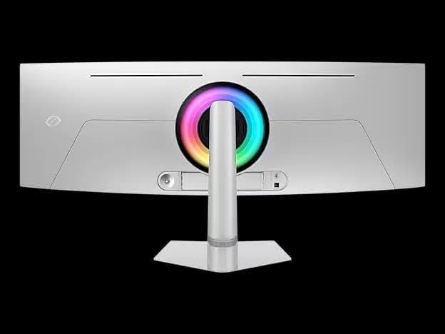 الموديل: Samsung Odyssey OLED G9 (LS49CG934) 🖥️
الحجم: 49 بوصة عملاقة 
 نوع اللوحة: OLED لألوان غنية جداً، ودرجات أسود حقيقية (True Black) وتباين لا يُضاهى.
 الدقة: 5K Dual QHD (5120x1440) 
 معدل التحديث: 240Hz 
 زمن الاستجابة: 0.03ms لسرعة استجابة لحظية وبدون أي ضبابية حركة (Ghosting).

السعر 1.400.000 مجال قليل للشراي 
للتواصل  
***********
