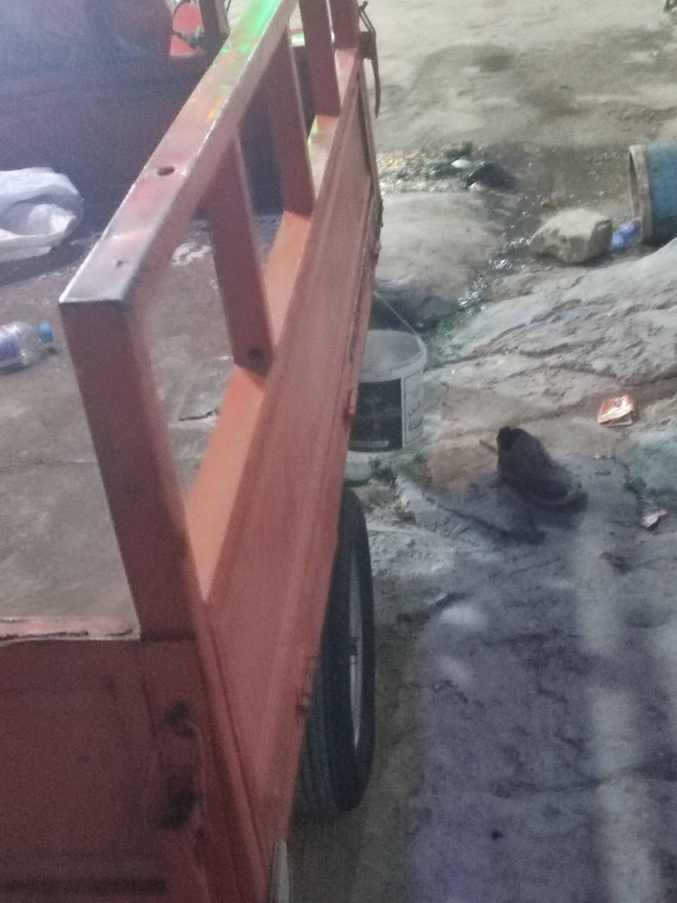 السلام عليكم شباب ستوته للبيع نظيفه ماكينه نظيفه رقم سنويه ستوته ما متعوبه بمكان بصره حيانيه شارع القائد السعر  900 هذا *********** الهاتف بموجود حتى واتساب
