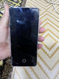بوكو X6 برو • ٥١٢ • كسر بسيط بالشاشة
