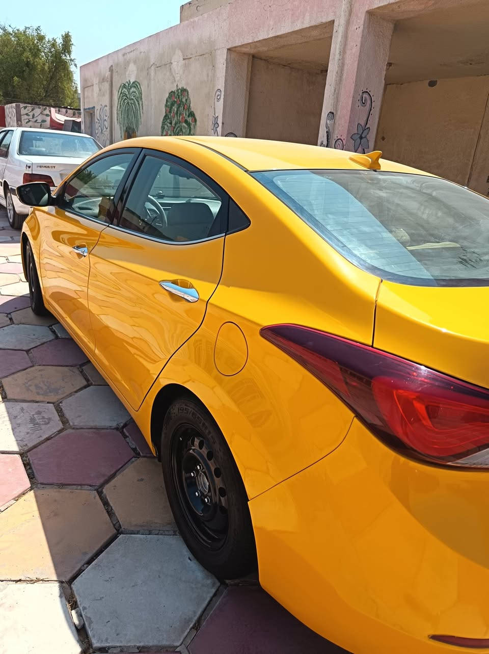 اقرأ المنشور يرحم اهلك مراوس فقط
النترا مضلع وارد أمريكي ١٥ حادثها فقط جاملغ امامي جهة السايق لمتد موصفات عدا الفتحة والبصمة كير مكينة مكفول مراوس فقط بيع مابيع فقط مراوس ب فورتي خصوصي ١٦ او ١٧ او ١٨
صبغه جديدة الي عندة مراوس  خاص او اتصال *********** عنواني بغداد الغزالية
