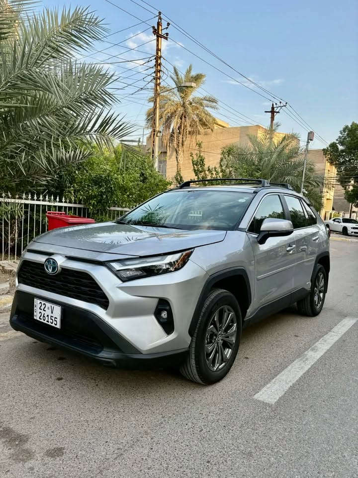 راف فور 2024 xle بريميوم هايبرد
ماشية : 20 الف ميل
اللون : سلفر 

المواصفات : 
فتحة
بصمة
كشنات جلد 
كشن كهرباء
صندوك كهرباء
بصمات ابواب 
بصمة صندوق 
ترحيب عند اقتراب البصمة 
اوتو هولد
هندبريك بصمة 
حساسات بالمراية
أنظمة قيادة
باقي المواصفات معروفة للxle البريميوم 

صور الضرر مرفقه بالمنشور 

بدون صبغ السيارة 
جاملغ مبدل بلاد نفس اللون 
ايرباك دركة راجع سستم 

بدون اي نقص
بدون شواصي بدون لغد 
رقم اربيل ( دخول جديد )

السعر : 258$ وبيه مجال بسيط

المكان :بغداد - العامرية

للاستفسار : ***********
