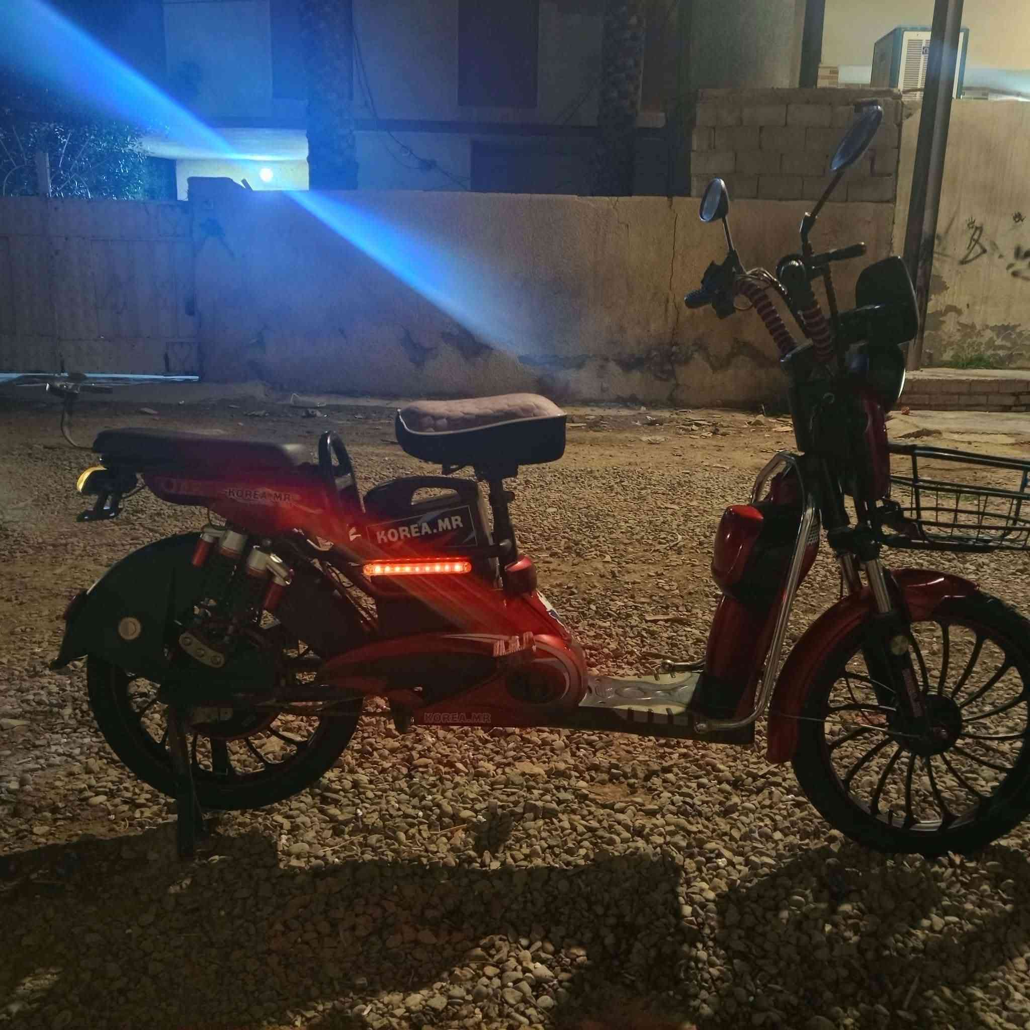٢٠٢٤ • أحمر • ٥ بطايرات