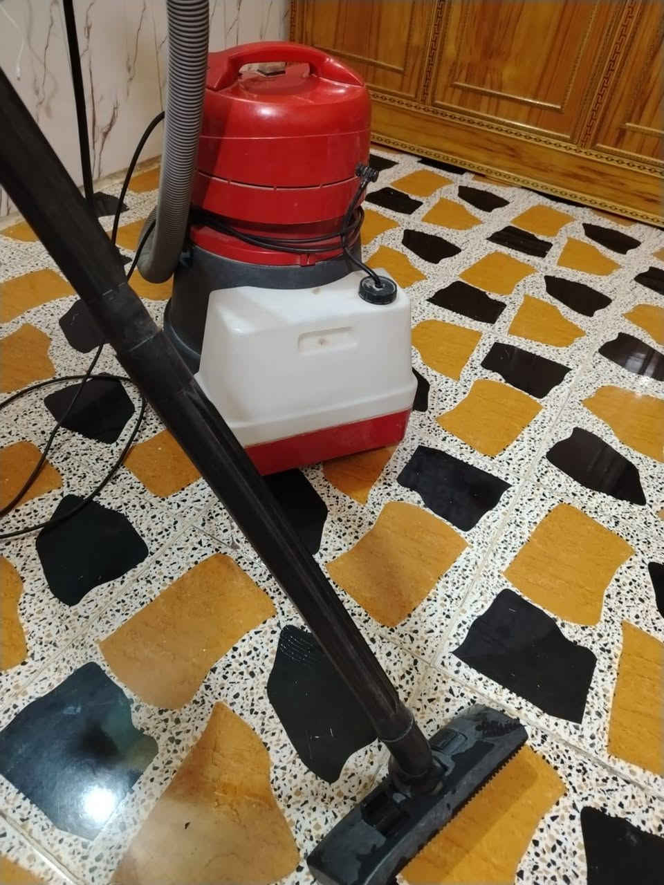 مكناسه كهربائيه نضيف كلش
45 الف وبيه مجال ***********
