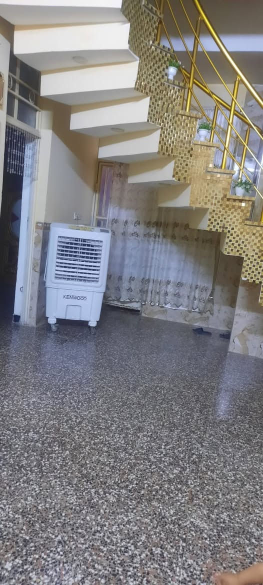 سلام عليكم 🏠 البيع المساحه 150 متر مربع الموقع حي طارق الوصط بل 110 البنيان جديد البيت زراعي السفسار اكثر ‭***********‬
