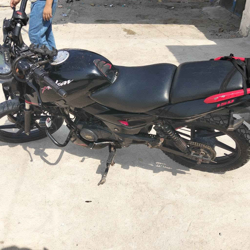 السلام عليكم دراجه بولسر نيون محرك 150 دراجه اوراق اصوليه دراجه حلوه نقص دبلات اماميه ولايت بصره شط العرب تنومه سعر 950 وبيها مجال‪‎*********** البصرة, العراق
