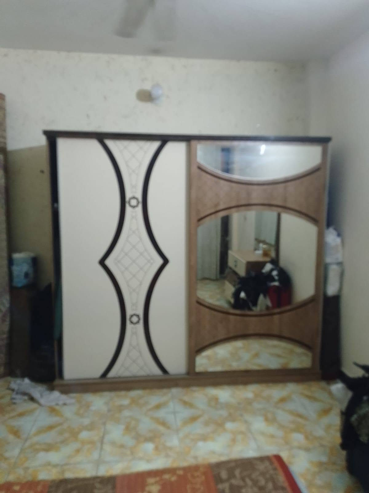 السلام عليكم غراض البيع مكاني بغداد الغزاليه
***********
