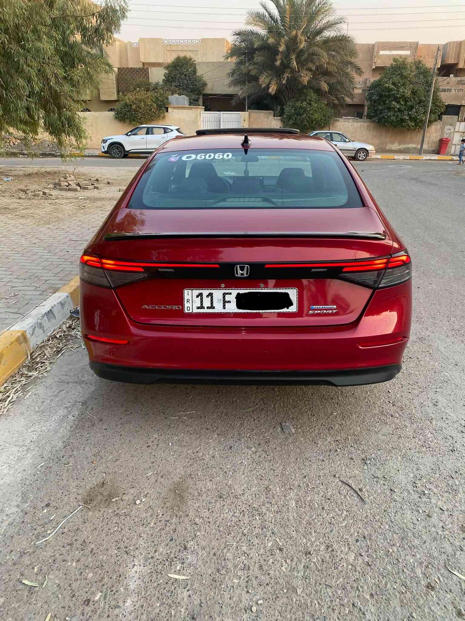 السلام عليكم
للبيع هوندا   اكورد هايبرد   2025

وارد امريكي ضرر باب الخلفي مبدل اصلي ومصبوغ يعني بيه صبغ قطعه فقط.  وبيه مكانين او 3 تعديل بارد مثل ما موضح بالصور الحادث  

السيارة بدون دواخل  + بجم كبس يعني بلادي شركة 

مواصفات سبورت فووول 

سلايت 

بصمه 

تبريد قطعتين شرط ثلج

تحكم ستيرن كامل + شفتات 

شاشه وكاميرا    كشن كهرباء 

رادار امامي ورادار جانبي كله شغال 

محرك 2000 هايبرد 

سيارة حلوووه وجديده لوك ماشيه 21 كم 

رقم بغداد دولي حره سنويه جديدة يعني شرط التحويل 

السعر 195 وبيه مجال بسيط الشراي يخابر 

***********
