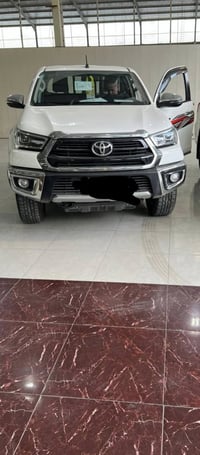 للبيع موديل 2025.  ماشيه السياره تلتالاف ونص.      07711160323