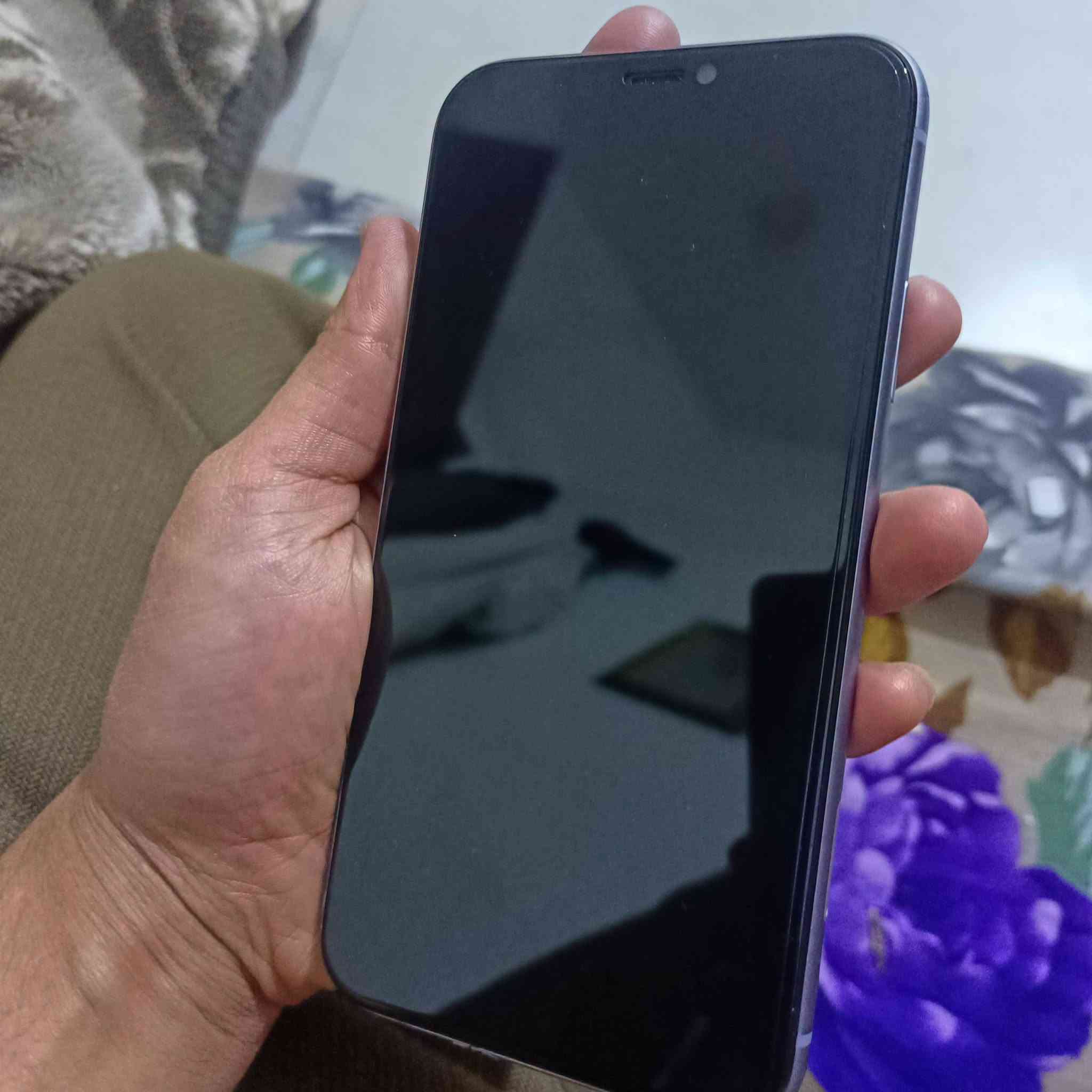 ايفون ١١ • ١٢٨ • بطارية ١٠٠٪