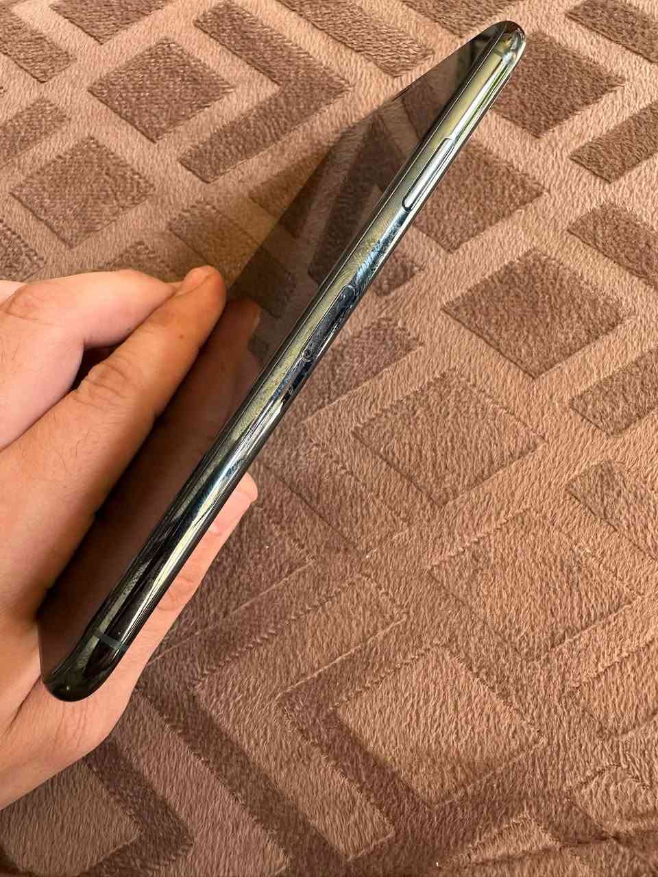 آيفون 11 برو ماكس • ٢٥٦ • بطارية ١٠٠٪ مبدلة