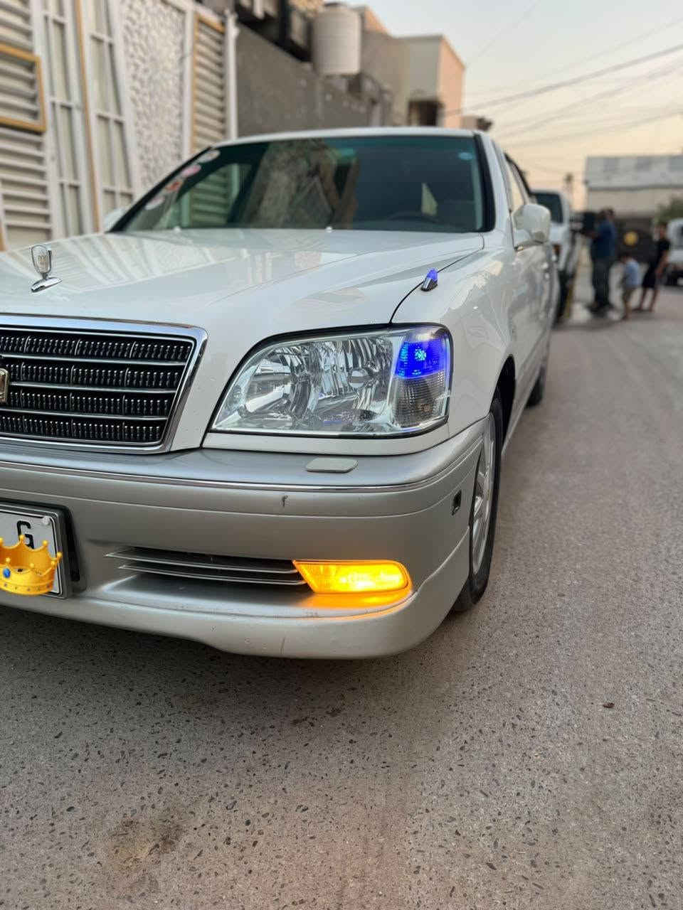 سلام عليكم
سياره ملكه للبيع او امراوس حسب القناعه 
مواصفات 4دكم فول عده الفتحه 
كرستال اصل تحوير نجف فوك وجوه 
مكينه ديفور الكبير شاصي ١٧٥ 
قطعتين تبريد خلفي ومامي 
ثلاجه خلفيه برده خلفيه 
فول تحكمات خلفيه وتحكمات استيرن
عداد ليزري ساعه ولكتروني 
كشنات اربعه ككهرباء 
وبعد هيه معروفه مواصفات ل٤ دكم 
رقم اسليمانيه بسمي امداور ثاني يوم 
مكاني كربلاء للستفسار 
***********
