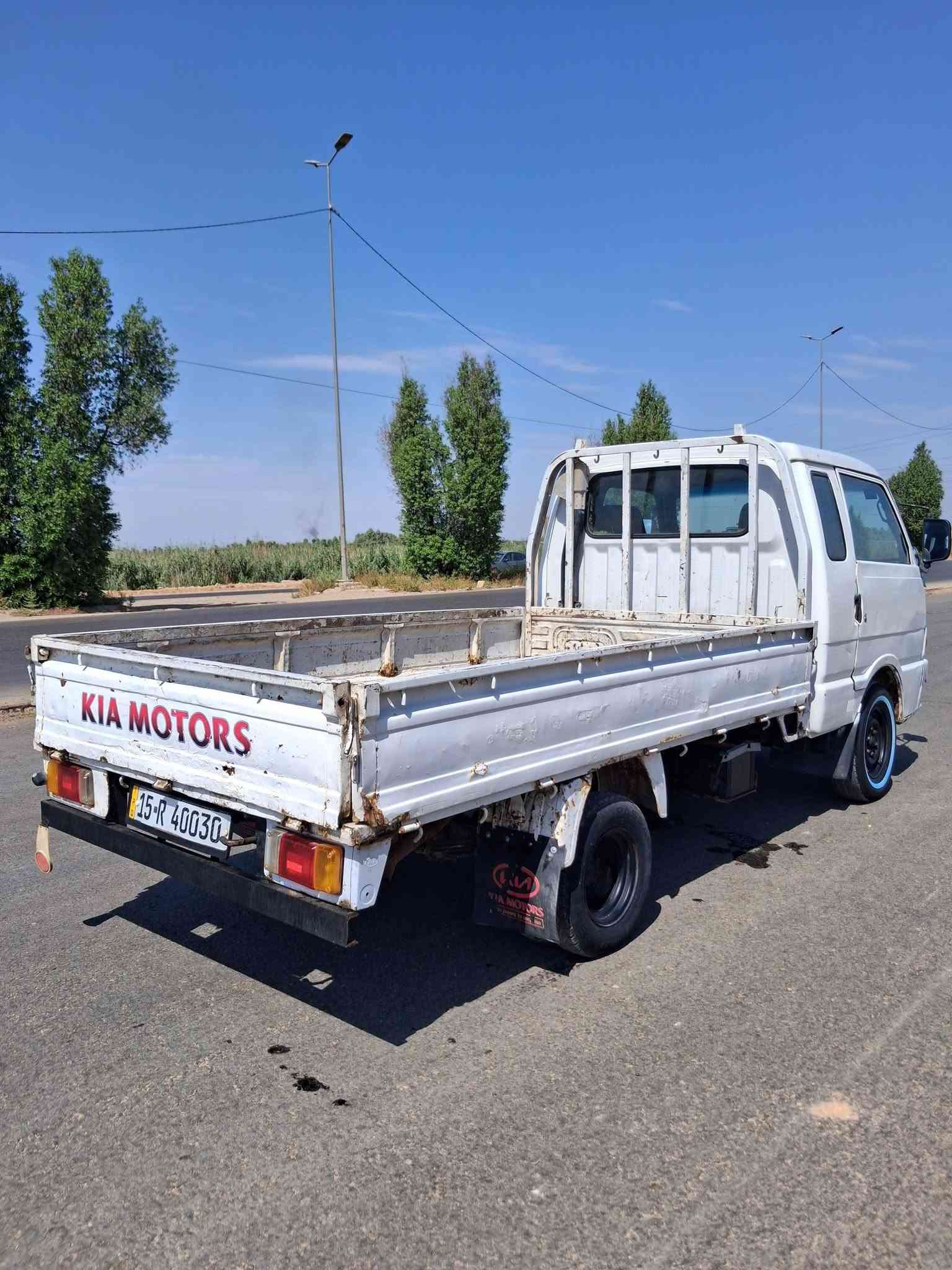 اقرا التفاصيل قبل ما تتصل ***********
السعر  46
رقم  انكليزي بأسمي
 قماره وربع سبعه جنكال 
هزه جديده لشهر 12
شاصي ورقم شاصي بلاد 
كير وقلايج جدد 
مكينه بلاديه 2701   وخير من الله 
والكشر شوف العين مكانه بابل المسيب 
السياره جاهزه عوزه بس سايق واسم الرحمن 
 زوج تاير امامي جديد
باتري جديد 
                           ***********
