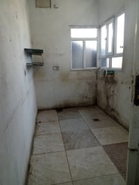 حي الوحدة • ١٠٠م • دار للايجار