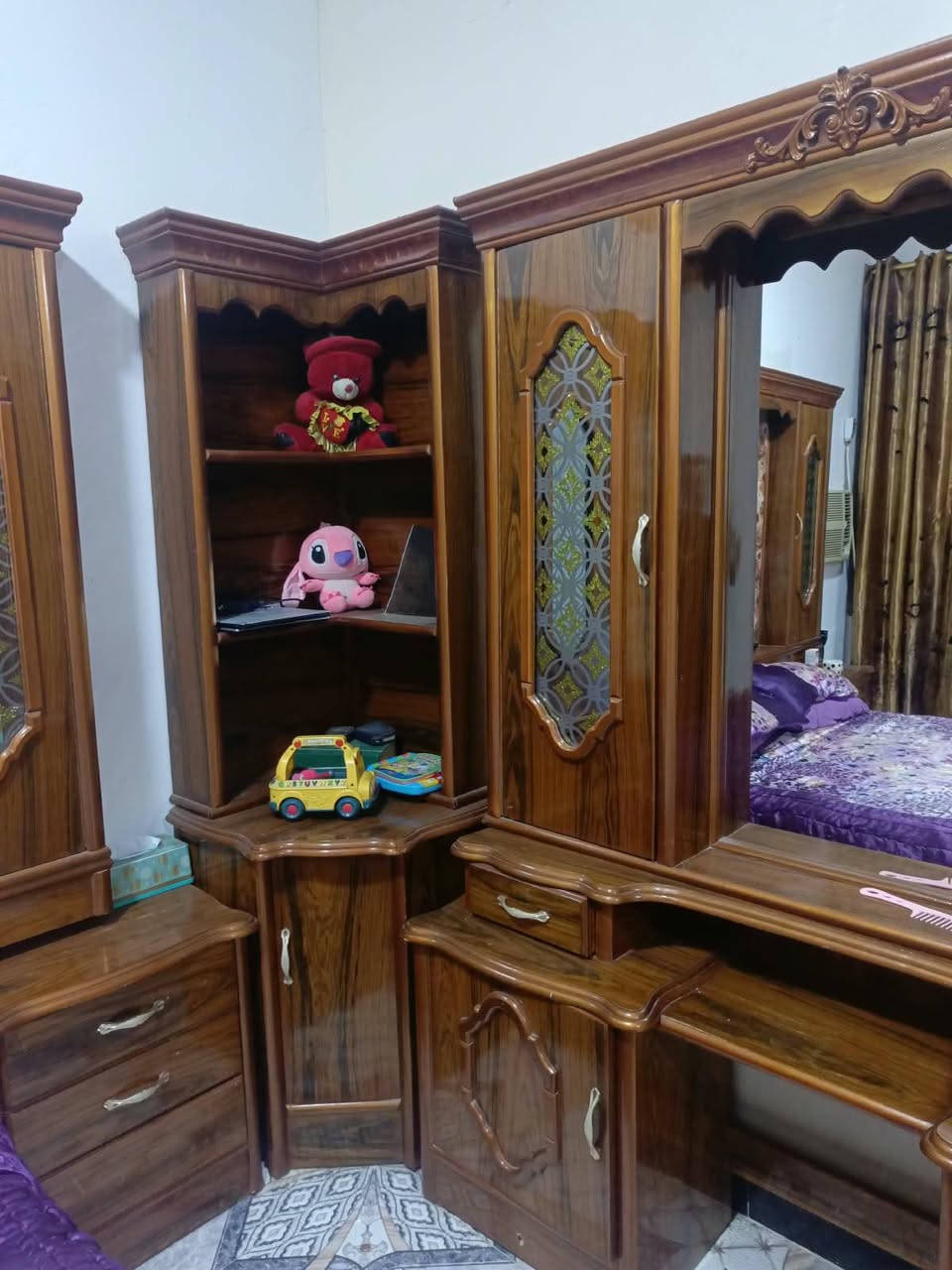 غرفة نوم • نظيفه ٩٥٪ • مجال للشراي