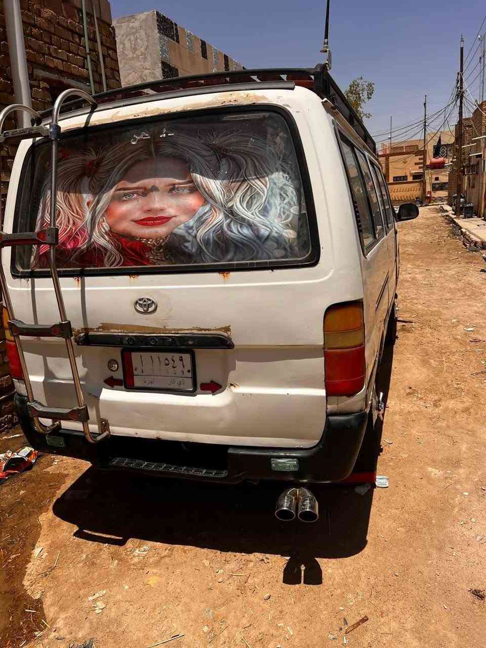 هايسه ٩٦ رقم ذي قار كير ومكينه ونجي تخم تاير وحداديه جاهزه وكهربائيات شغاله تريد تحويل تريد وكاله 
_عنوان: ذي قار قضاء قلعه سكر 
للأستفسار أتصال على ***********
_ سعر ٣٥ وبيه مجال
