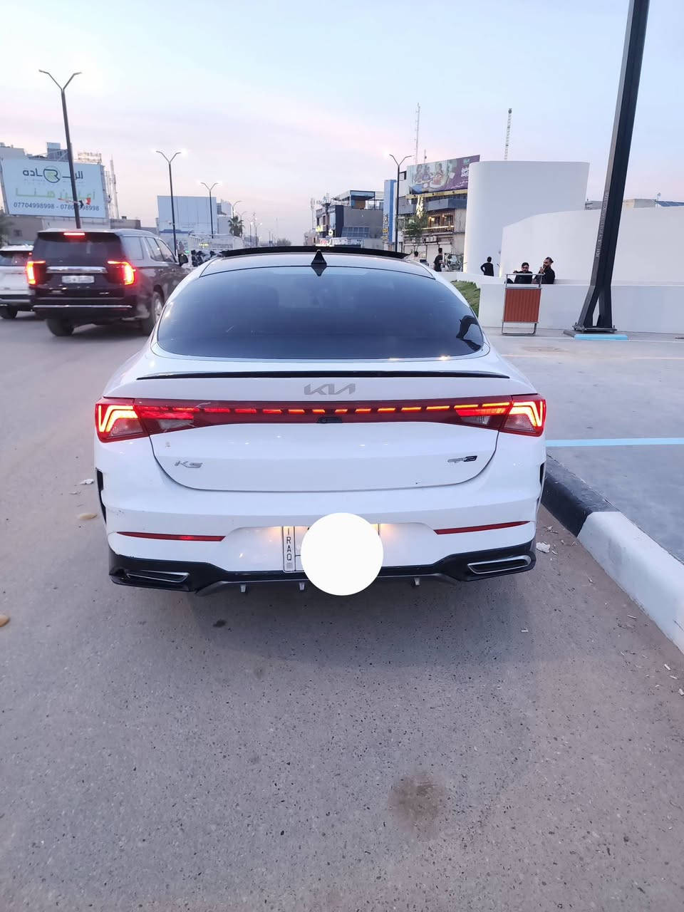 السلام عليكم k5 جيتي لاين ابيض فول مواصفات بنوراما وارد امريكي موديل ٢٢ رقمها معوقين كربلاء باقيلها سنتين مكاني حلة ماشية ٦٥ الف ،تشغيل عن بعد، كشن كهرباء،رادارات ،تحكم ستيرن، توقف ذاتي، كشن جلد ،مطلوبه غرامات ١٢$ بيها ٥ قطع صبغ سعرها ١٢٢ ورقة ***********....***********
