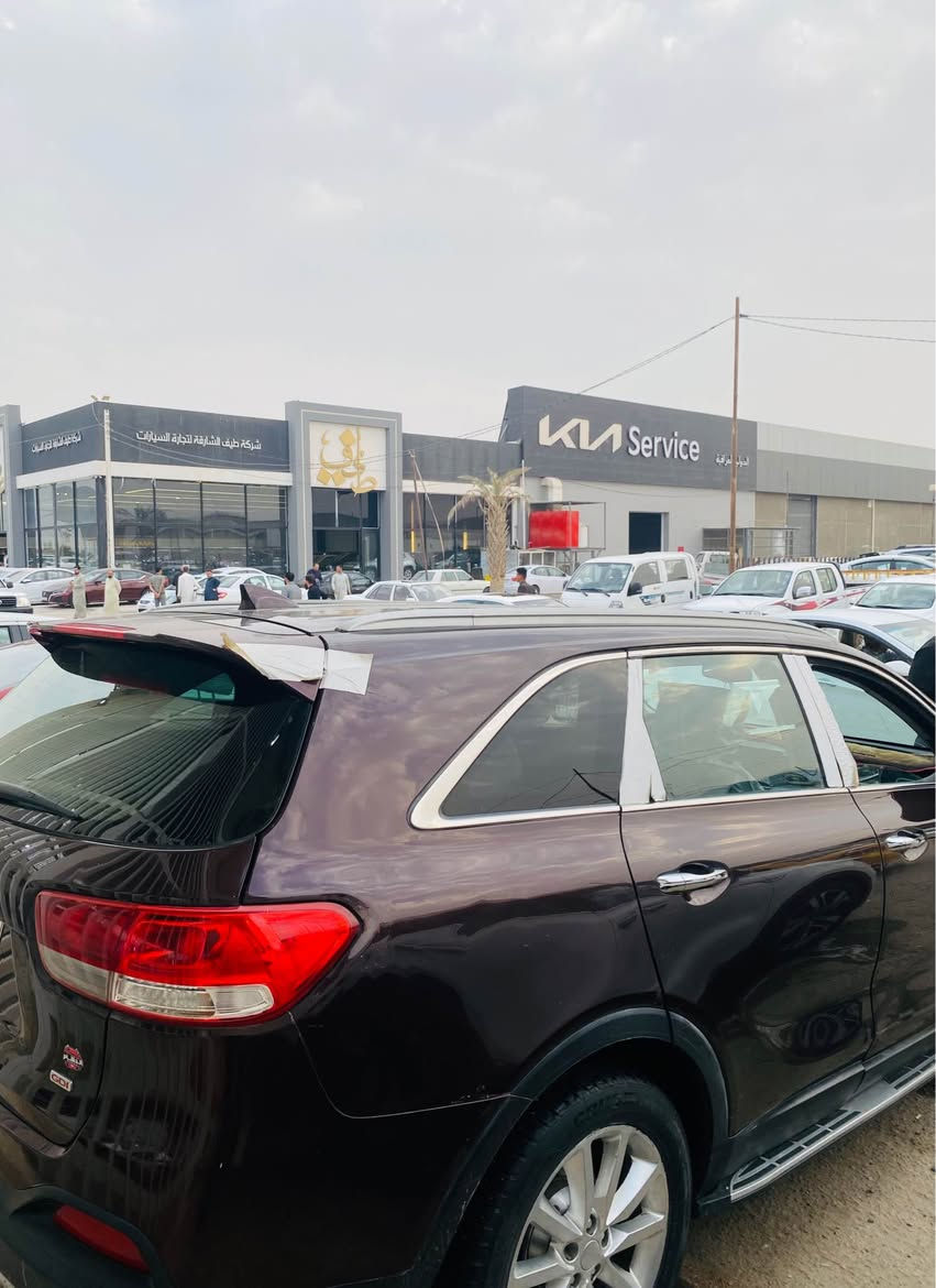 للبيع او المراوس بنيسان صني مديل حديث او غير سياره حسب القناعه 
سورنتو ٢٠١٦ وارد امريكي 
السياره بأسمي 
رقم دولي انكليزي 
👆👆👆👆👆👆👆👆👆👆👆
فور ويل 5 راكب شاشه كامره دواره  تبريد ثلج حداديه جاهزه السياره 
4 سلندر  مكينه 2400
حادث بسيط. كما موضح بلصوره فقط رشات بسيطه 
الحادث الخلفي دعاميه  لان ما واضح بلصوره 
السعر   ١٢٦ 
للاستفسار ***********    واتساب اتصال
مكان السياره نجف النجف, العراق

نص مكتوب في الصور:
- ٢٠ آذار ١١:٠٨ م CLEARVIN شراء تقرير التاريخ الكامل لشبكة VIN: 5XYPGDA32GG045620 Kia Sorento 2016 رتب: LX AWD محرك: 2.4L L4 DOHC 16V نوع: SPORT UTILITY 4-DR قيمة سعر التجزئة المقترح من الشركة المصنعة: 28,000$ USD