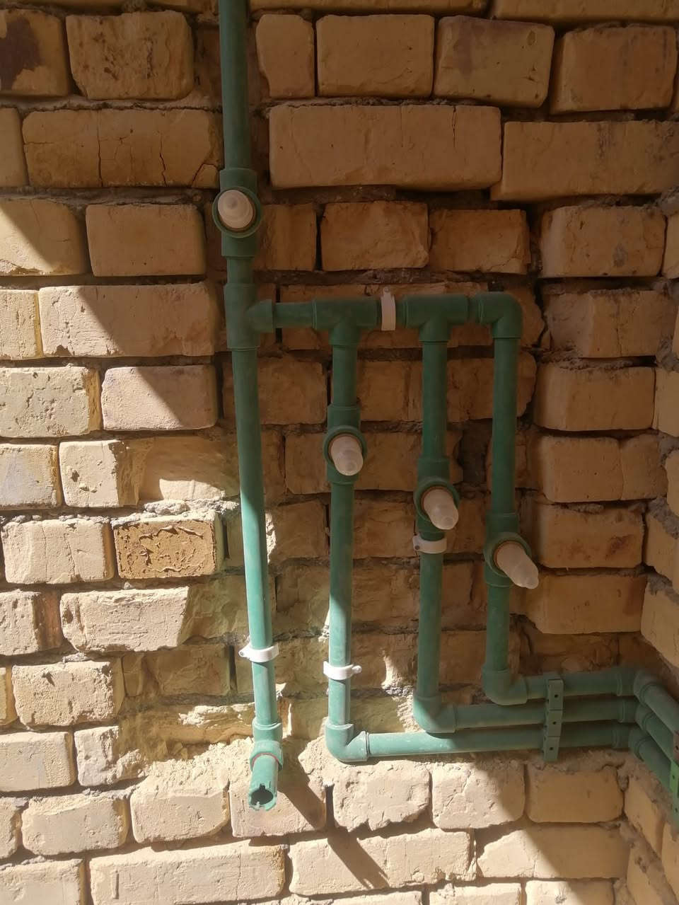 تأسيس كافة أنواع الماء والصرف الصحي وباحدث الطرق 
من داخل مدينة الناصرية وباسعار تناسب. 
***********
