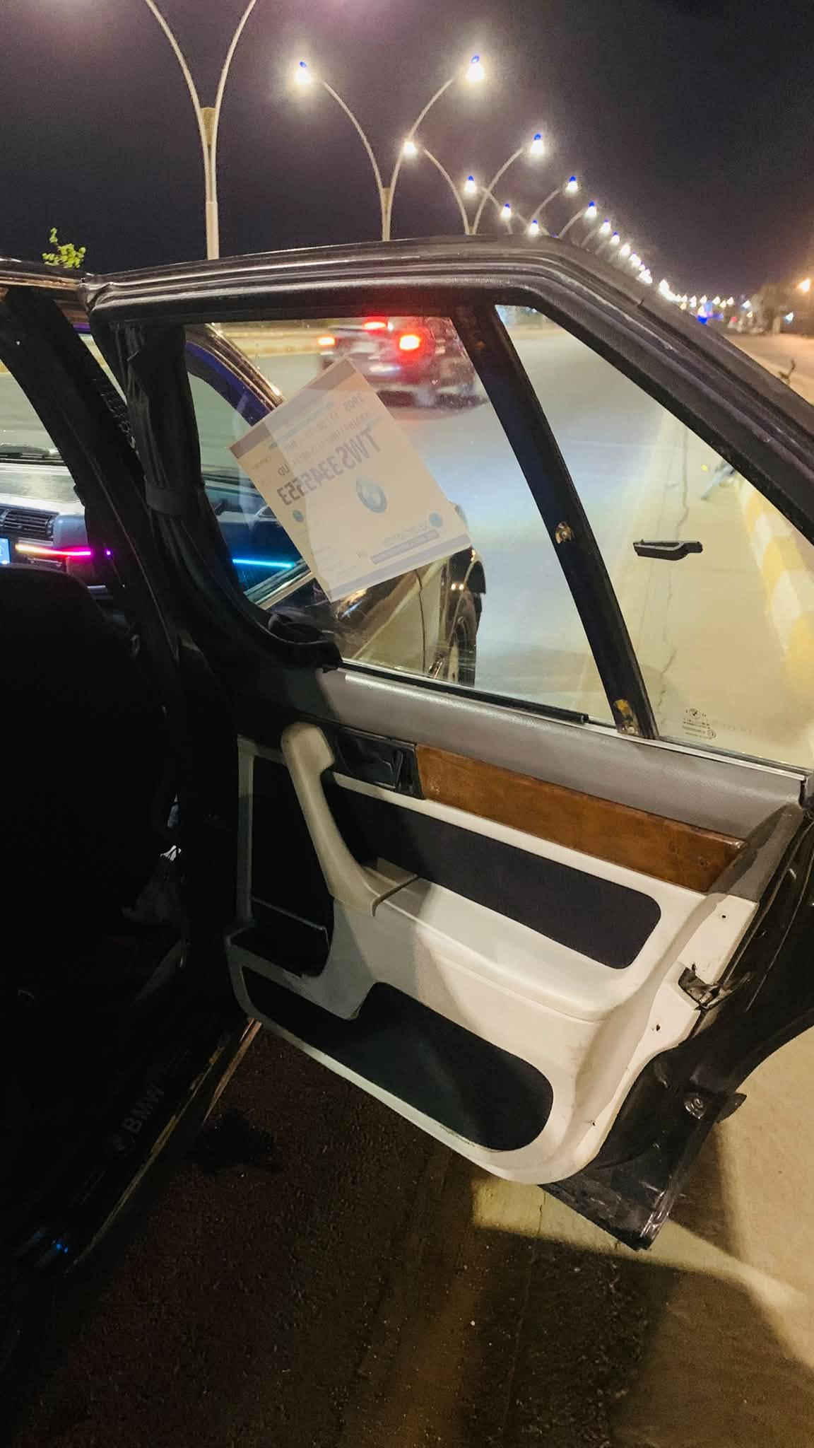 يالله للبيع
بي ام اصل730i محرك V6 بلادي موديل 91رقم بغداد اجنبي تحويل ثانيوم دواخل حلوه كهربايات كلها شغاله عدادات شغاله ماعده كيج البانزين يرادله طوافه  شيال كاردن جديد شاشه تحكم كامل تبريد جاهز يرادلها فقط كمبريسر راديتر جديد مروحه جديد ولف حماوه جديد ارفيو كصه نوزلات كصه صرف بانزين ماكو سياره حلوه كير مكينه خير من الله دبل اريل خلفي بطانه بنيد جديده كشافات بلاد اوضايف فوكاها زنون لايت عالي زنون ناصي عدسه فيتبم جديد الاصلي سياره خير من الله اربع جام كهرباء اناره داخليه شغاله اناره دشبول زرع كامله سياره حلوه بجم عريض سياره بدون فتحه دبل هورن 
مكاني الرمادي 
السعر 40 وبيها مجال للطيبين 
***********
متواجد علفيس او واتساب او عل خط 
اتصل واني حاضر
