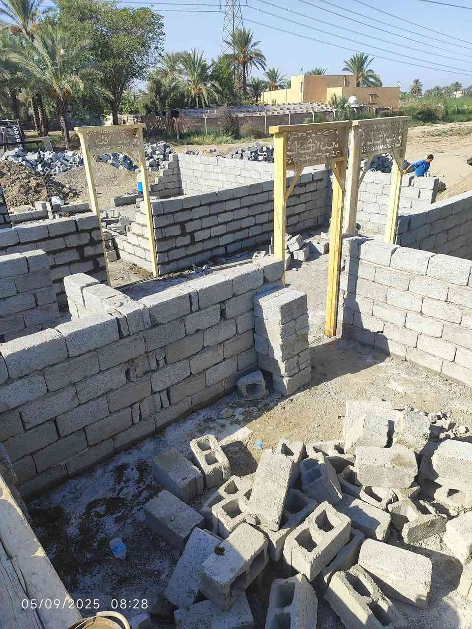 سلام عليكم خلفه بناء بلوك اسعار مناسبه شغل اولى مع تصفيه الموقع ***********////*********** بي واتساب

