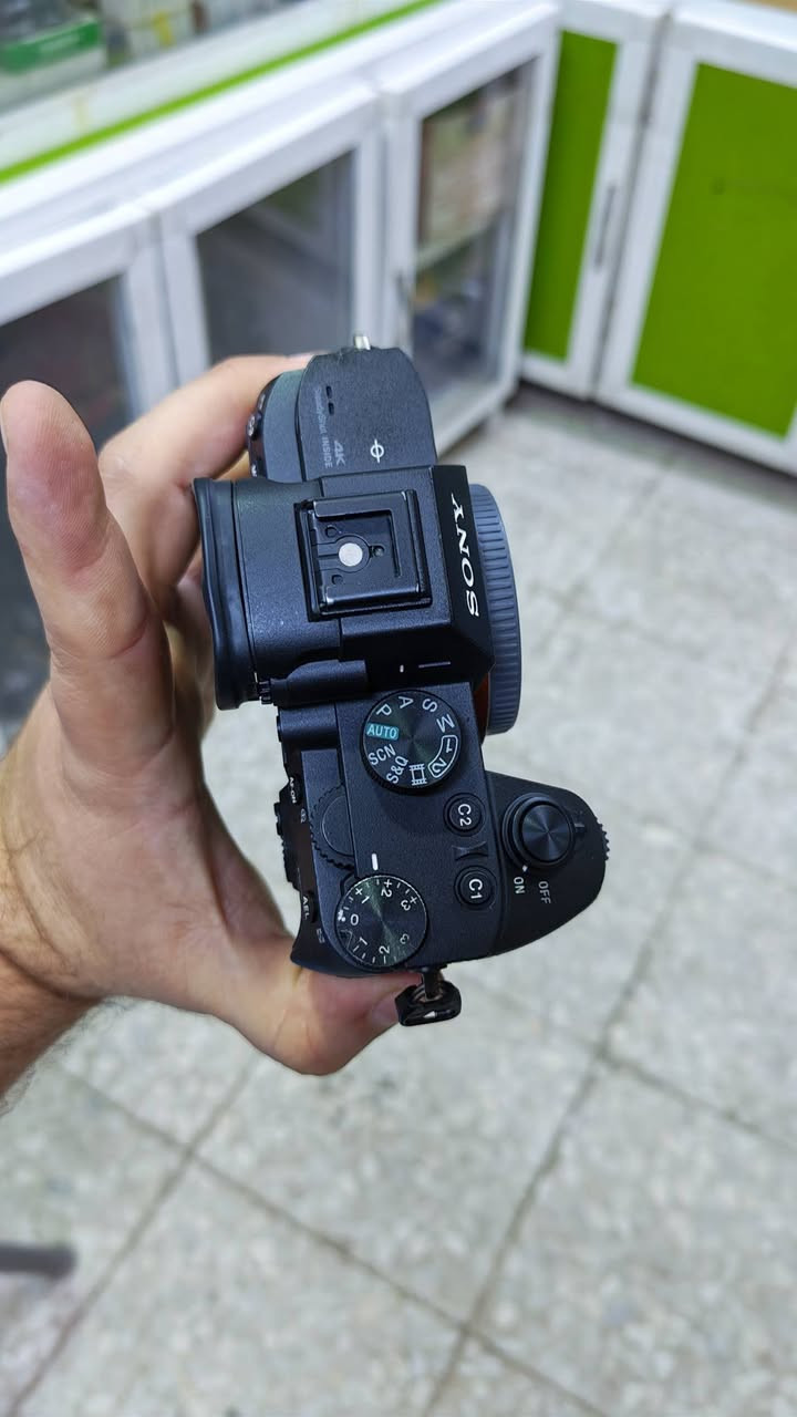 SONY a7lll + 17.28 F2.8 DXlll
نضافه99 %كامل ملحقات حزام شاحنه بطاريه جنطه 
سعره مليونين و 150الف 
مكاني بابل 
***********
