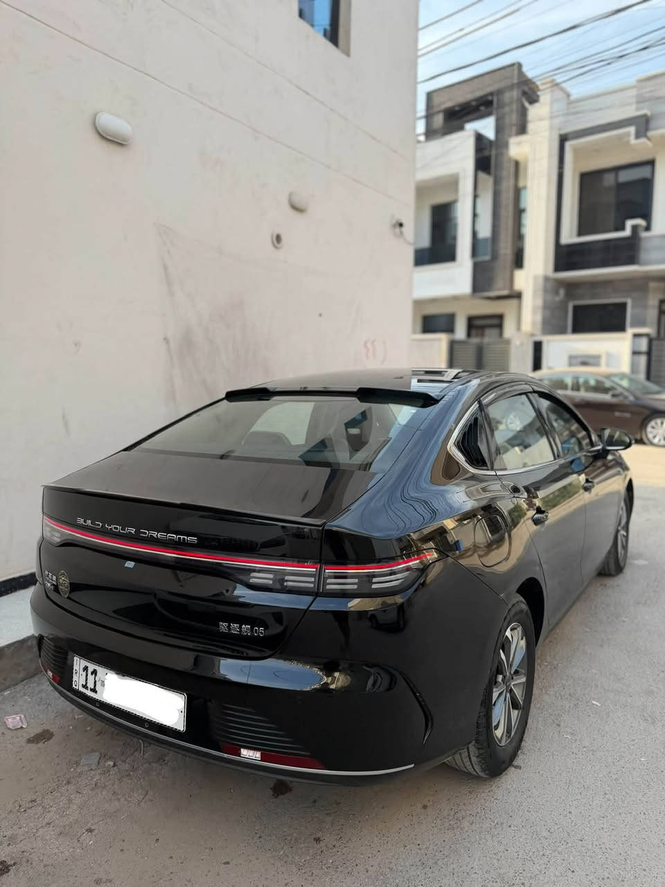 بي واي دي دستروير • ٢٠٢٥ • شاشة دوارة