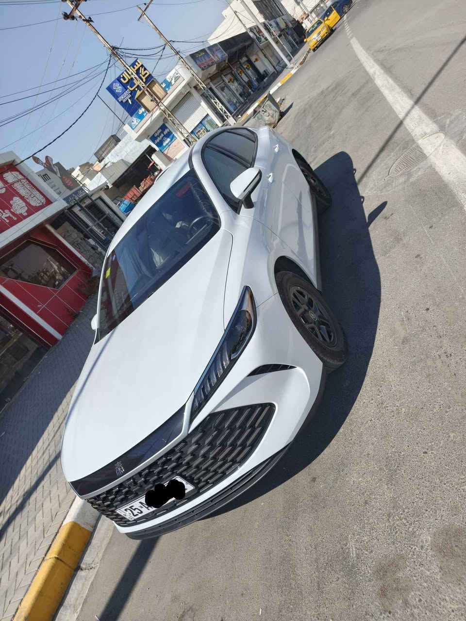 Byd qin plus 2025  مرقم كركوك
تمشي بالتفويلة 2100k
السيارة زيروو مكفولة من  الرصعة ومن الشخط ومن الضربة

ماشية (2000)كيلو  متر فقط 
•(شحن_هايبرد بانزين) 
سعرها (133$) ورقة وبيها مجال 
•كاعيات qin plus البلادية وياها
جميع ملحقاتها موجودة
• شاشة وسطية كبيرة
•شاشة كيج الكتروني
•تشغيل بصمة
•تشغيل عن بعد
• كارت تشغيل nfc
•ابواب بصمة
• سويج بصمة
•حساسات خلفية
•كامرة خلفية
•قطعتين تبريد
•لايتات زينون 
•كشنات جلد بيجي
•اوتو هولد
•تحكمات ستيرن
•حساسات اطارات
*لون ابيض داخل اسود
•منافذ شحن
•تحكم مري كهربائي
•اشاير بالمري
•شاحنة بلادي تجي 10 امبير 
•وضعيات ايكو_ سبورت _ نورمل
•بعدها بنايلون مال شركة
وبعد بيها هواي مواصفات 
مكانها كركوك
مقدم على كوبون بانزين
للتواصل مع مالك السيارة *********** الشريقات, صلاح الدين
