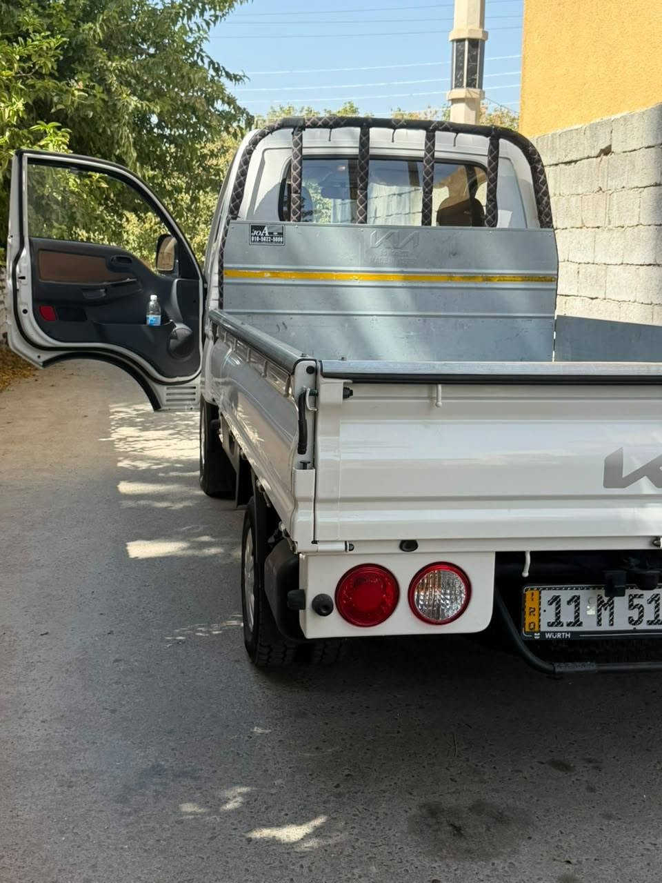 كيا بنكو حمل موديل 2025
Kia Benco 2025  كيا بنكو موديل ٢٥ ماشية ٣٠ الف حقيقي كفالة عامة من الدعامية للدعامية من الشخطة والضربة والصبغ
تحويل مباشر رقم بغداد وبأسمي محرك ٢٧٠٠ سيارة نظيفة وجديدة ع ايدنا 
العنوان الدجيل 
سعرها ١٧٣ وبيه مجال حك الجية 
رقم الهاتف ***********
