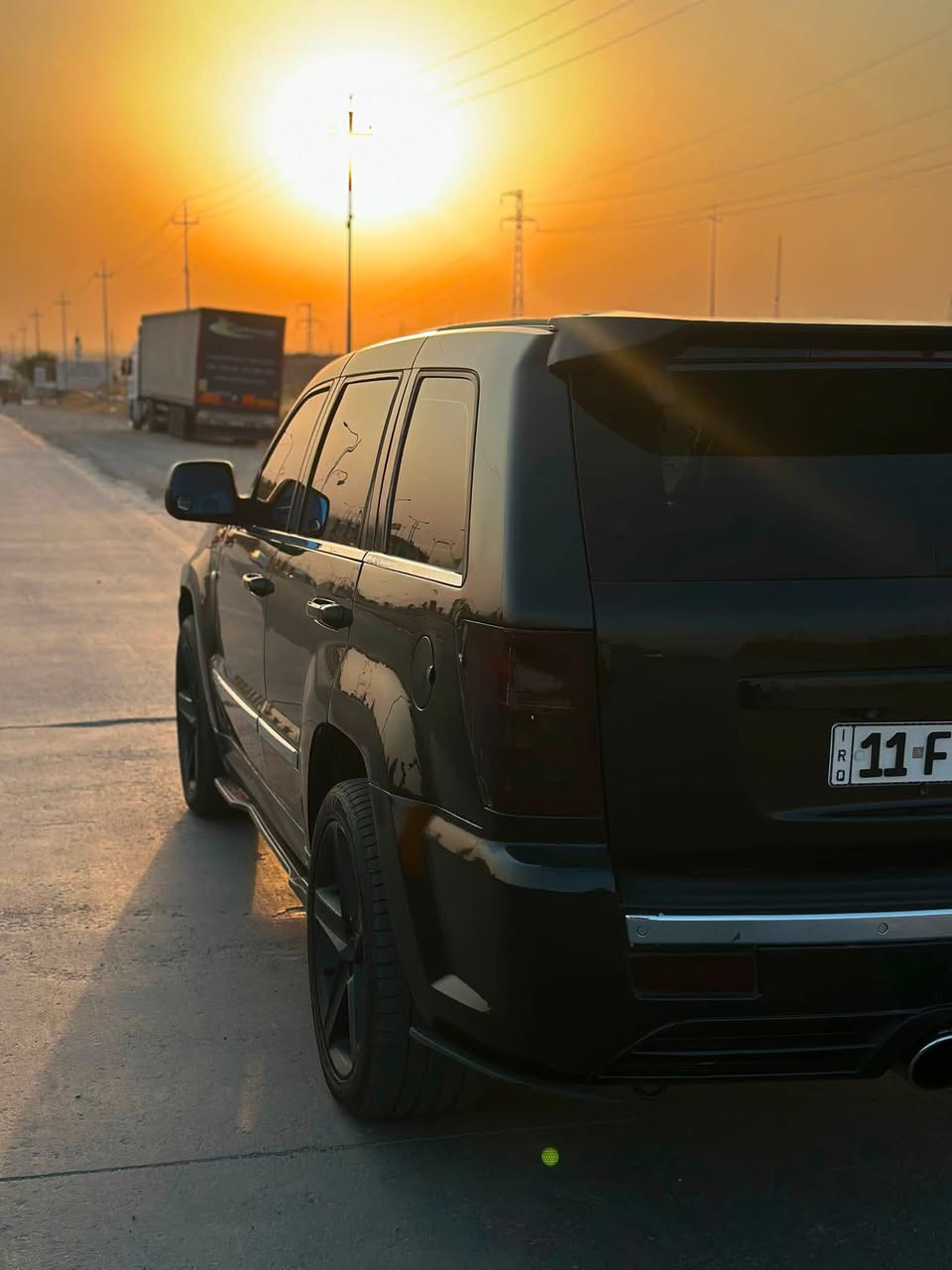 سلام عليكم جيب SRT8 للبيع سياره خليجيه مودیل 2009 ماشیه 175000km محرك 8سلندر 6.1L عداد 300🔥 من نوادر مواصفاتها: كشن جلد و شاموا كشن امامي و خلفي تدفئه و خزن و فتحه سقف و حساسات امامي و خلفي و تلفزيون لايت عدسه و زينون بلادي سياره فول مواصفات سياره ملغي فور ويل قمة متعه بلقياده عليه شوته من شركة موبار و صالونصه من شركه بورلا صوت طرب امريكي  صبغ سياره: قطعتين مبدل بلادي و ثلاث قطع صبغ بدون دواخل بدون ايرباك سياره رقم بغداد بأسمي تحويل ثاني يوم سعر سياره 108$ بيه مجال للطيبين عنوان كركوك رقم:*********** 
معلومه: سياره خليجيه اصل SRT8 من وكاله مو تحوير ❤️‍🔥
