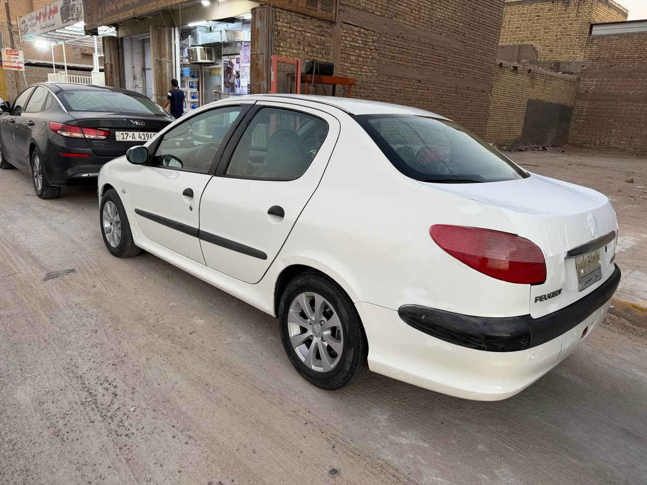 بيجو موديل 2009 ماشيه 200 كير اوتو رقم مثنى جاهزه من كل شيء 100‎%‎ السعر 50 مكاني السماوه *********** السماوا, المثنى
