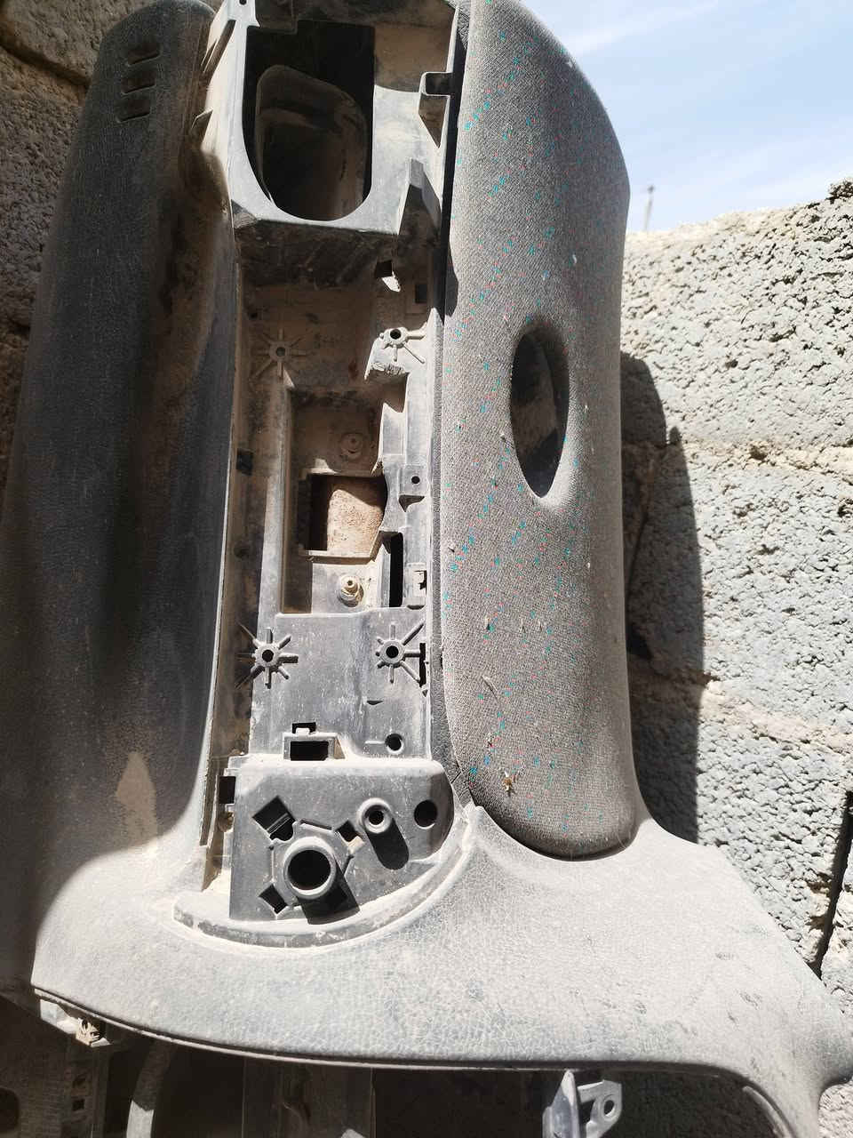 عرض يهز الكاع
غراض بيجو ٢٠٦ 
بسعر قفل ٢٥٠ الف 
كربلاء الحر
***********
