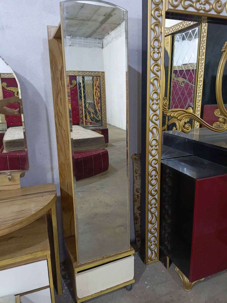 غرفة نوم شبابيه • نضيفه • كركوك الشراي