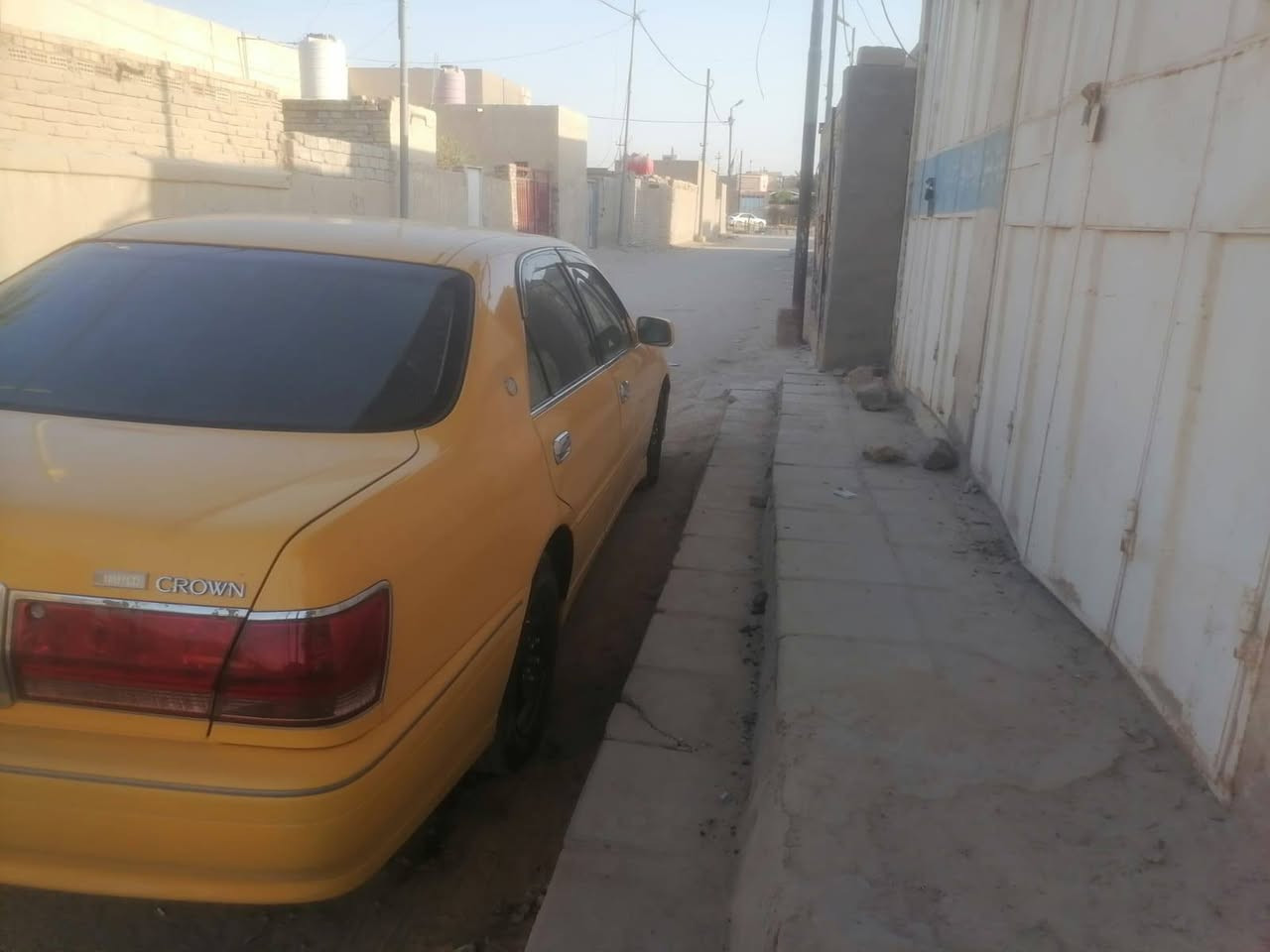 اللهم صل على
محمد وال محمد

ملكه موديل 2000 كير مكينه حدادي بل كارتون تبريد ثلج 
مكينه 3000فيفيتي للعلم قرار 102كتاب فحصه 2026  ليت زنون فول  غرفه كله شغاله كهربيات كله شغاله 
السعر.  27وبيه مجال حك الجيه وكله من ابو السنويه ثاني يوم رقم السياره التميم كركوك  
رقم الهاتف ***********

