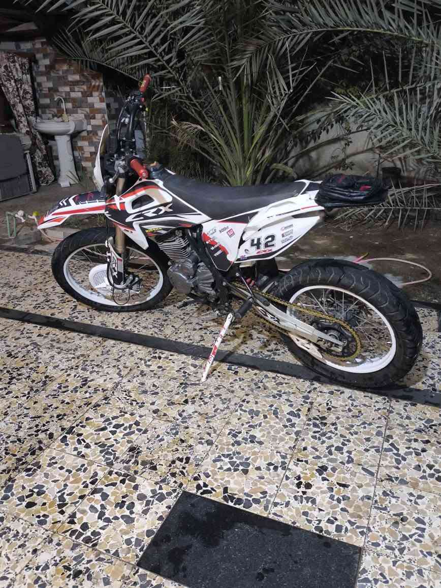 قفاز crx موديل 2025 محرك 300 شغاله سلف وهندر كامله مكمله عليهه تايرات سياحي جديدات وانطي وياهه تايراتهه الجبليات هم جديدات ولايت لد عالي ناصي ويدات وقبضات وكلجات cb200 بكره زنجيل وزنجيل جديد وياهه جنطه زغيره عله الذيل مكاني بصره شط العرب الجزيره سعرهه ملييون و350 وبيهه مجال حك الجيه  سبب البيع عله باب زواج ومحتاج فلوسهه رقمي *********** البصرة, العراق
