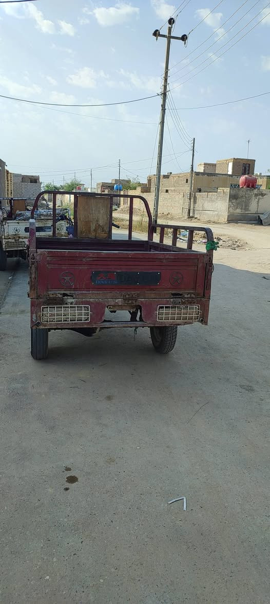 سلام عليكم للبيع ستوته مديل 20اوراق كامله محرك نضيف مفتوح اكسن كبس ستوته جاهزه نكره سلف سعره مليون 450وبيه مجال  مكاني سوق الشيوخ ***********
