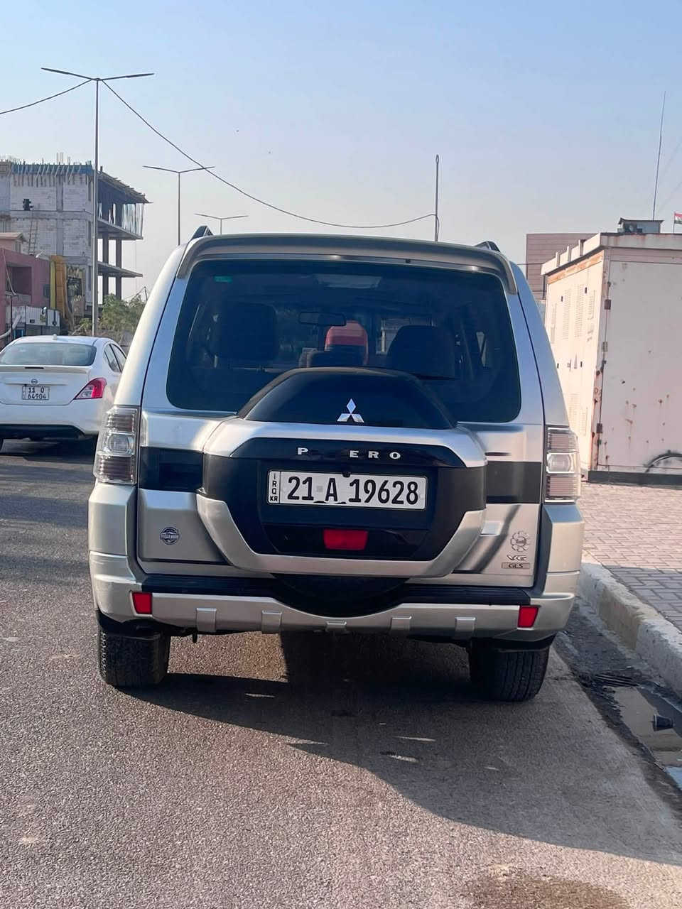 مسيبوشي باجيرو ٢٠١٨كويتي
المواصفات المعروفه
.فتحه سقف
.فور ويل
.٧راكب
.مرايه كهرباء
.حساسات
.شاشه وكامره
.تحكم سرعه
بيه شويه جاملغ امامي بارد وشويه جاملغ خلفي بارد ودعاميه اماميه صبغ فقط 
العنوان:ديالى بعقوبه الجديده
الرقم: ***********
السعر:١٦٥وبيه مجال
