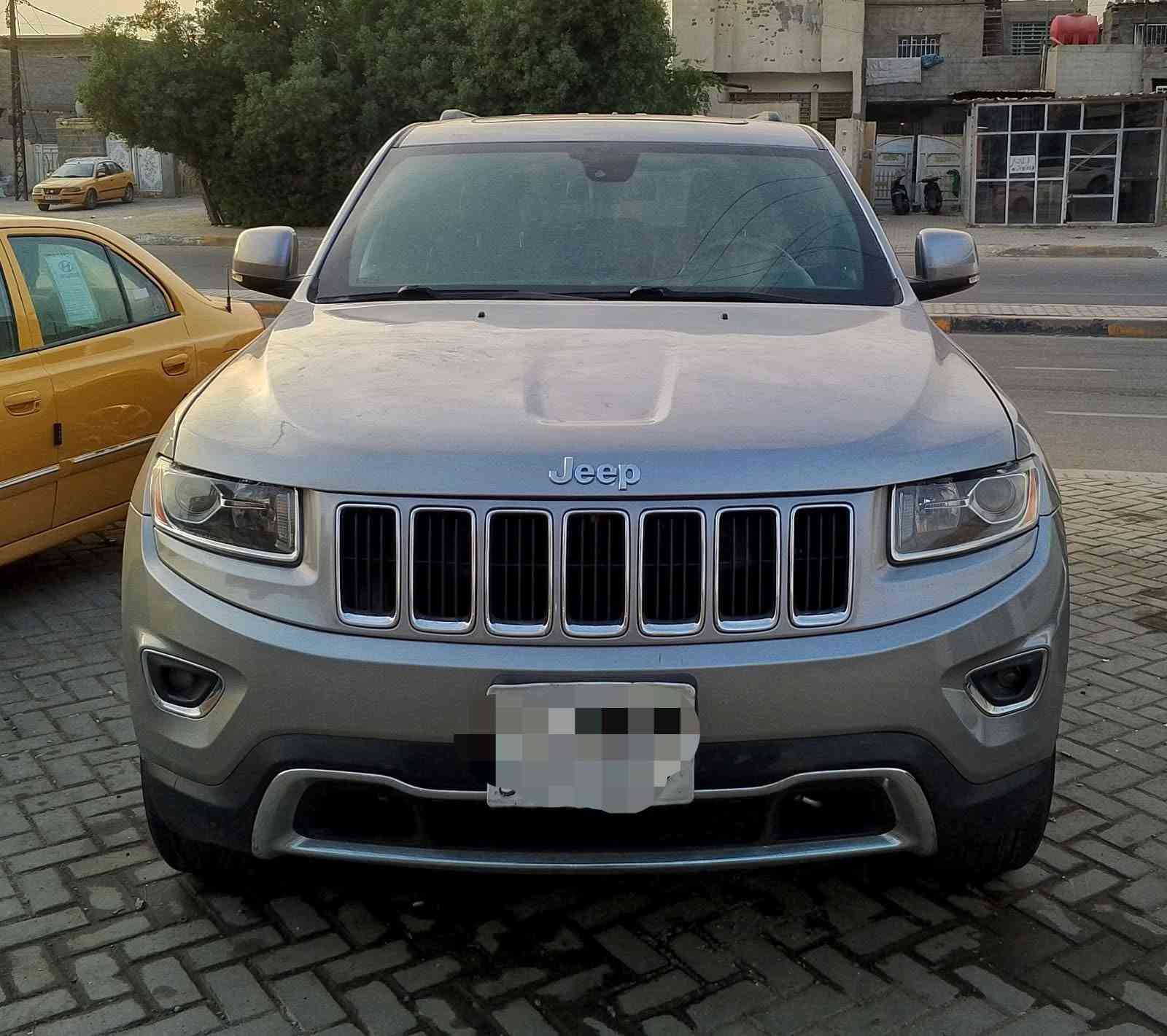 جيب لاريدو • ٢٠١٥ • محرك ٣.٥