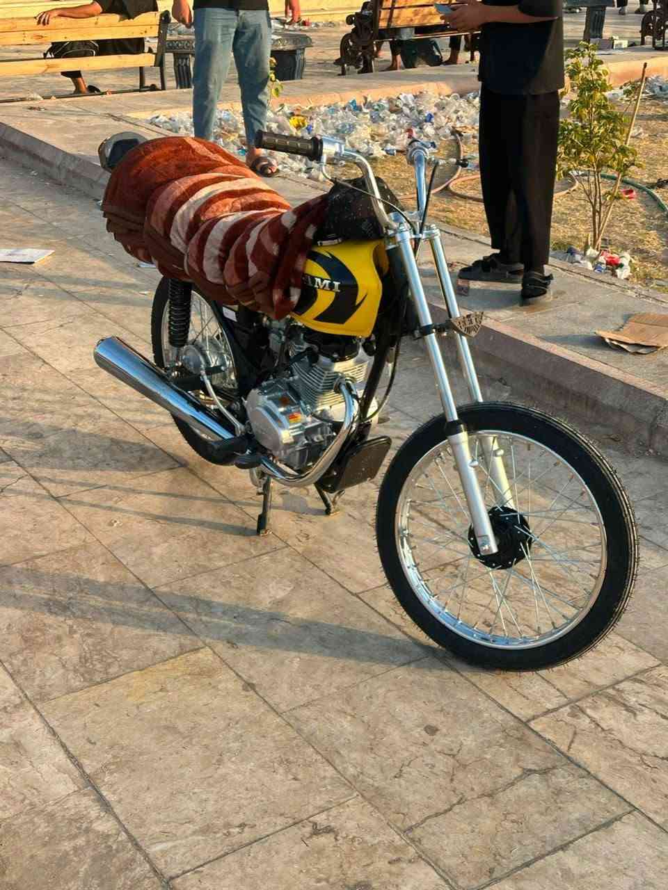 لبيع قبل ربع ايام تعمرت 
ارواق صولي رشه 15
بس الصيل خل يتقدم 
فكريات ما ريد ***********
شرط الفصله تصم حلوك 🤐😉
