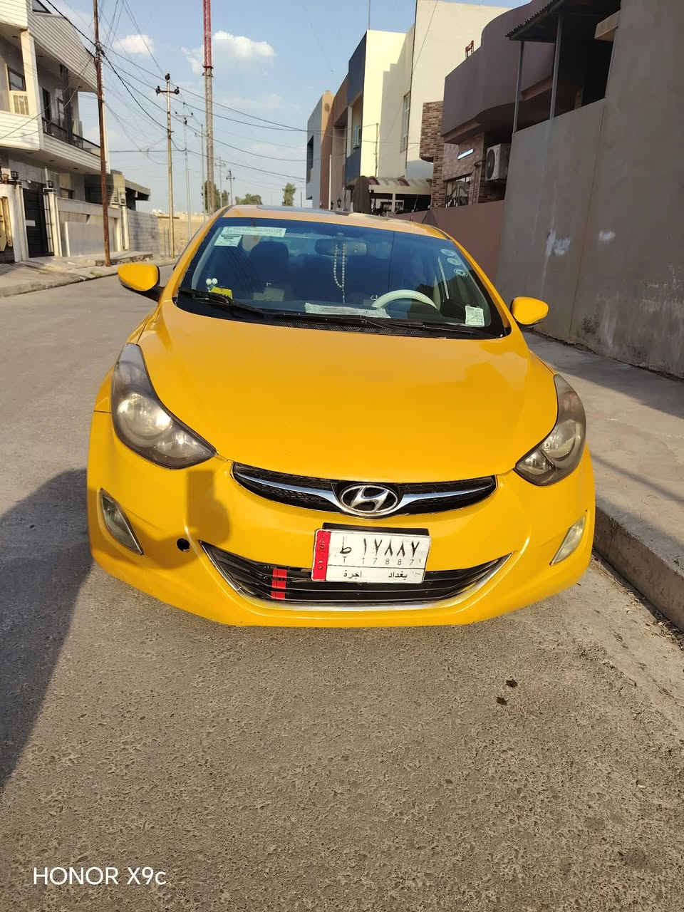 🚘 **للبيع إلنترا 2012**
🔥 فول أوبشن 🔑 بصمة 📄 باسمي، مشروح وطني 📍 الموصل – الجانب الأيسر
 
🔧 بيها طخة بالجمّلعة اليمين، والسيارة قابلة للفحص.
 
💰 **السعر: 95 ورقة** 💵
 
📞 *********** 📲 واتساب: ***********
 
**للجادين فقط، والمعاينة خير دليل.**

