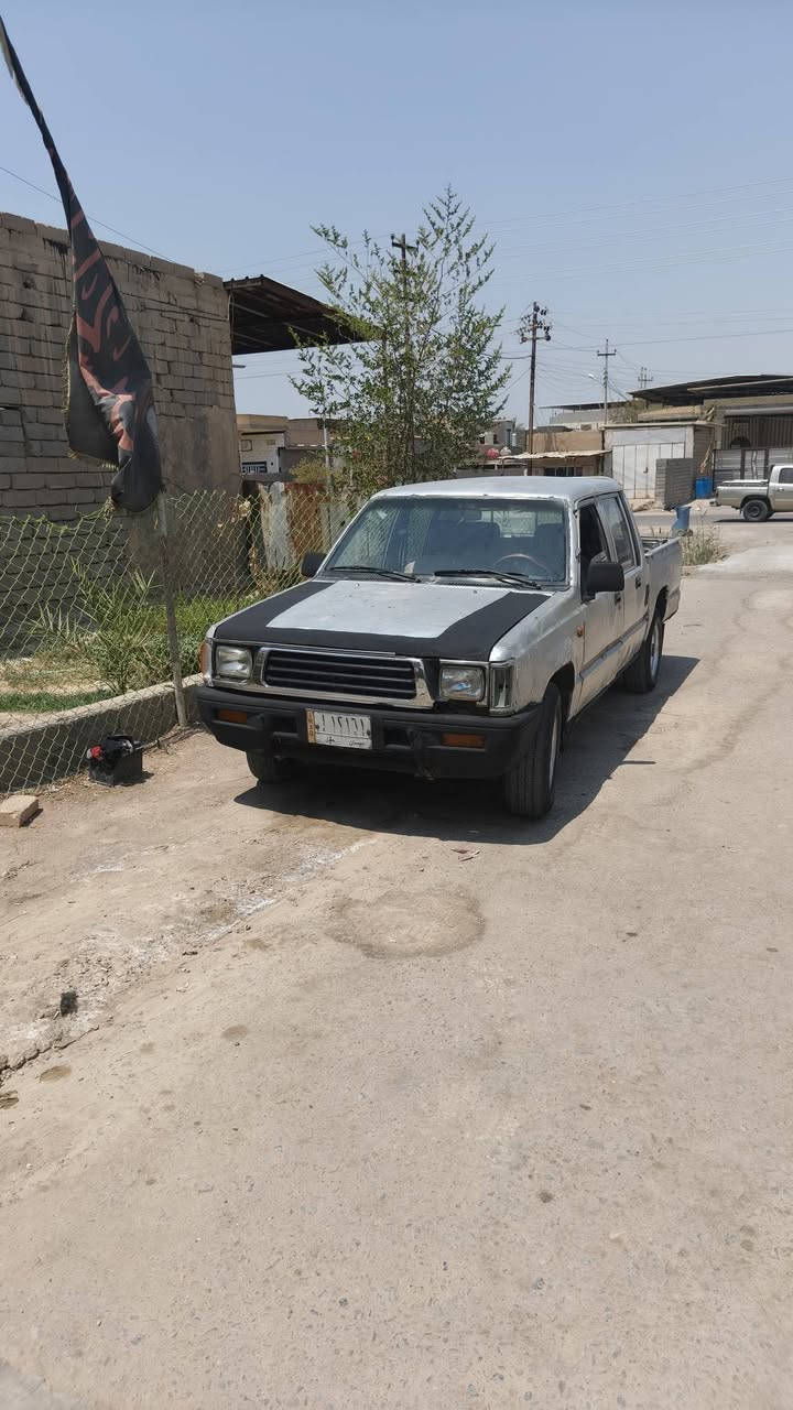 سلام وعليكم مستوبيشي مديل94 مكينه سوناته جديده كير  عادي السياره جاهزه وحلوه شاصي شرط مكفول رقم ميسان تحويل ثاني يوم السعر ٢٧ وبيه مجال مكاني البصره القرنه بني منصور وشراي يتصل عله رقم ***********
