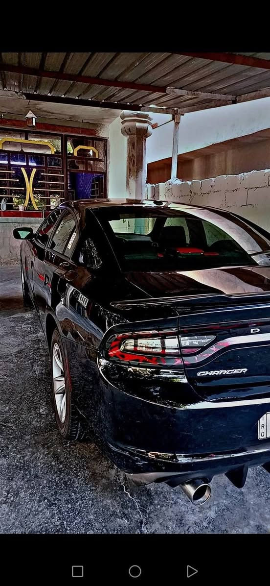 السلام عليكم
جارجر 2016   SXT

  معروفه مواصفاته 

مكفوله من التبدبل والصبغ

من الدعامية للدعامية

الاستفسار ***********
