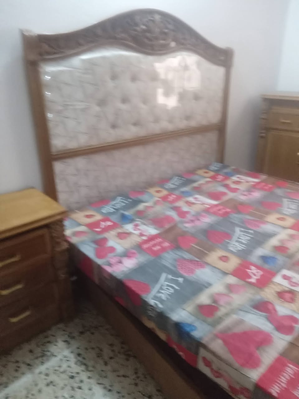 سلام عليكم البيع غرف نوم سعر خاص التفصيل نجاة حلو المكان وسط قضاء النعمانيه للستفار رقم ***********
