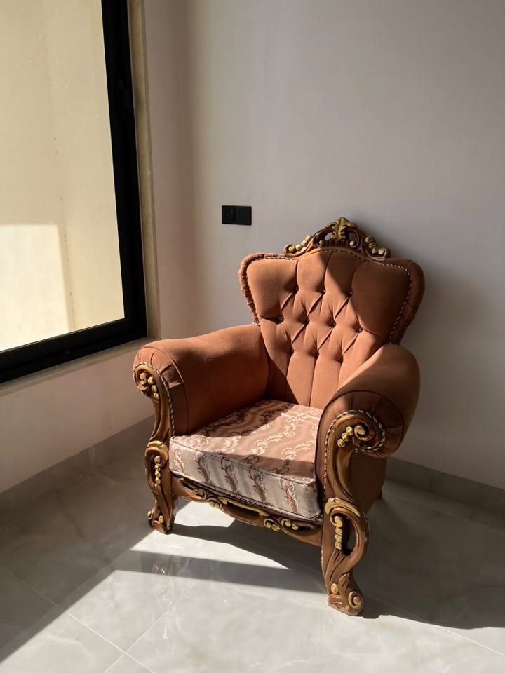 نص طخم خشب ثقيل الاسفنج مالتو جديد للاستفسار عالسعر و المكان التواصل على الواتساب على الرقم 

‭***********‬
