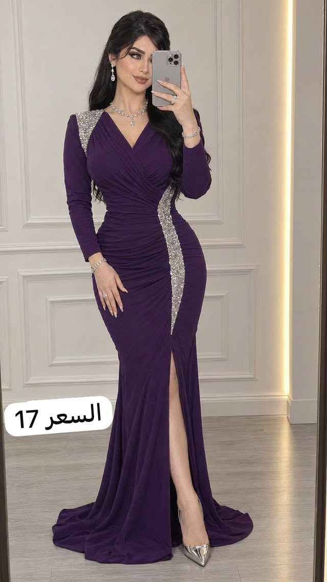 يوجد خدمة توصيل لجميع محافظات العراق بغداد, العراق

نص مكتوب في الصور:
- السعر 17
- فساتين أم إيلينا