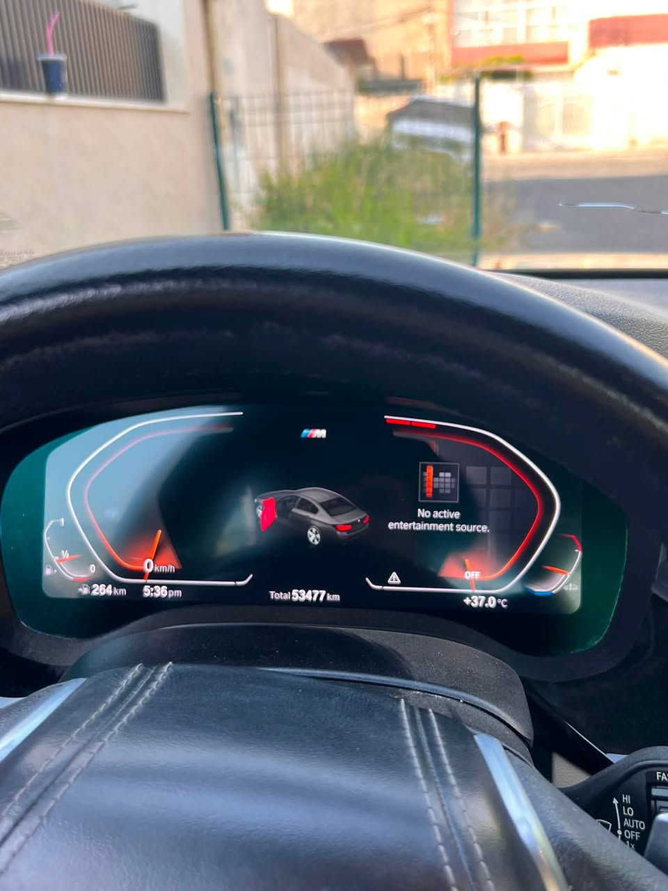 BMW 530i 2022
BMW 530i 2022 
: ٥٣ الف کم
سبخ: بس ٢ قطعە صغير پدر’ە
داخل كريمي بلادي 
سعر : ٣٥٠ وەرەقە 
رقم: ***********
